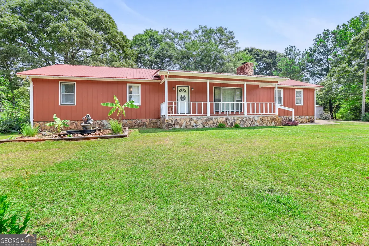 1176 County Rd 17, Roanoke, AL 36274 - #1