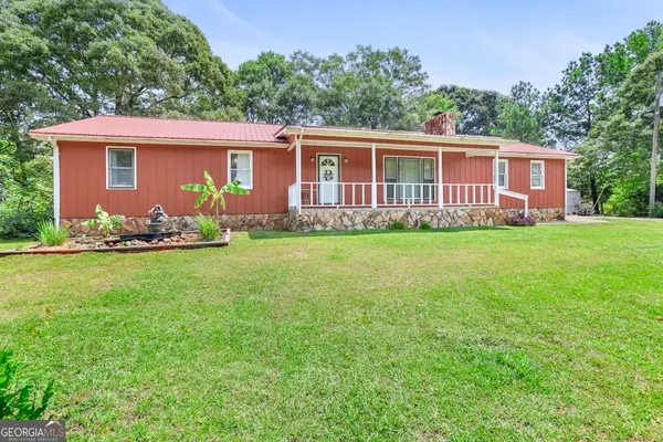 1176 County Rd 17, Roanoke, AL 36274