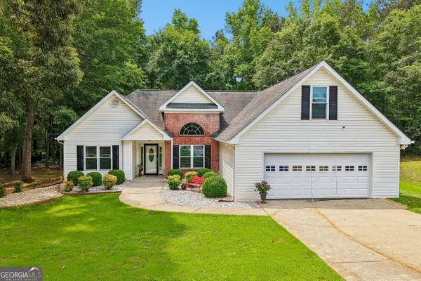 25 Summer Walk Circle, Covington, GA 30016