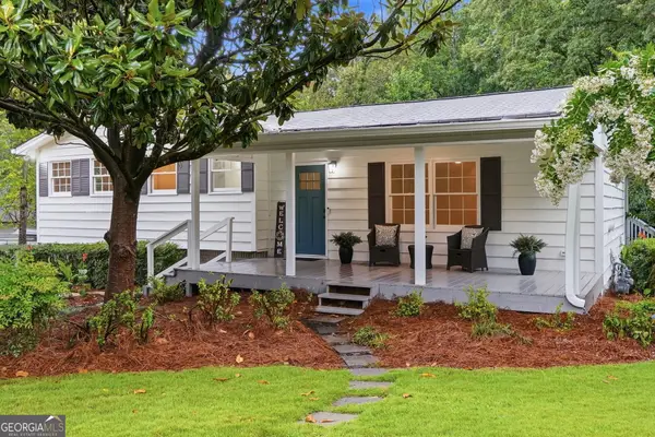 1784 W Elmwood Dr, Acworth, GA 30102