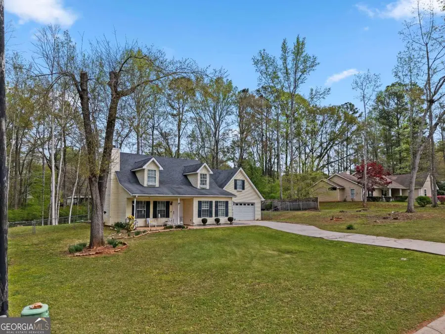 135 Creekview Dr, Newnan, GA 30263 - #3