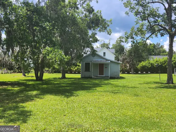 208 E Weed Street, Saint Marys, GA 31558