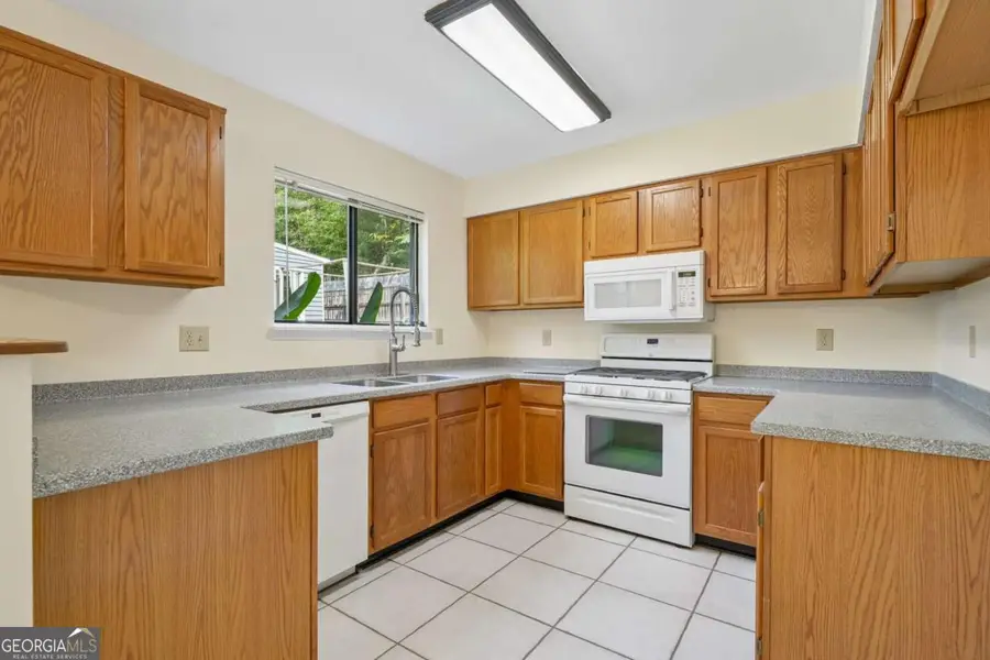 527 Paden Drive, Lawrenceville, GA 30044 - #2