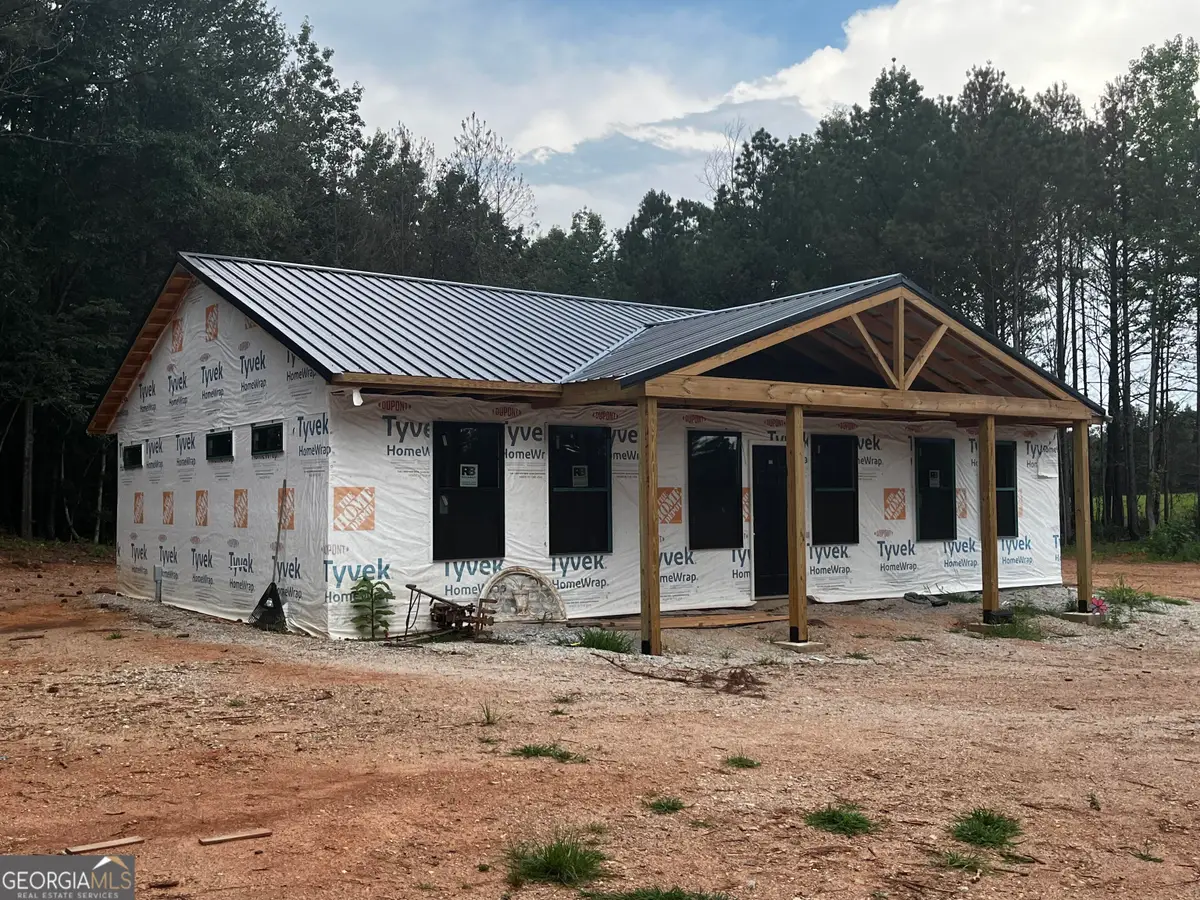 646 County Road 61, Roanoke, AL 36274 - #1