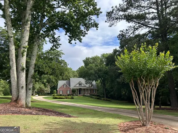 105 Meadow Trail, Social Circle, GA 30025