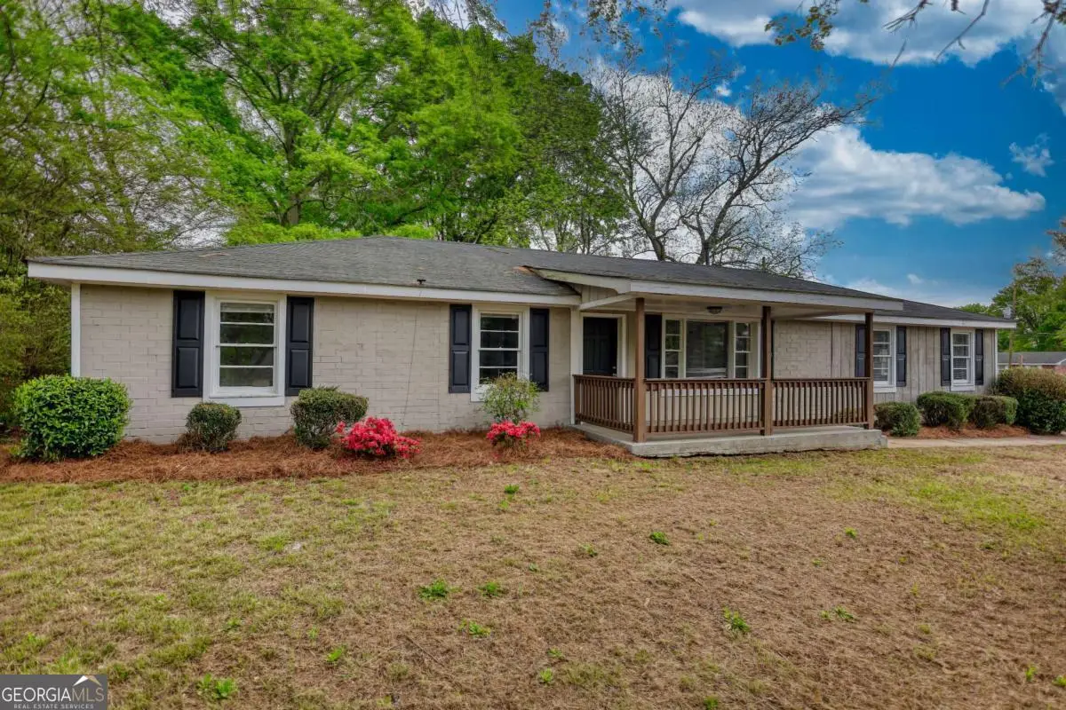 180 Capitol Avenue, Winder, GA 30680 - #1