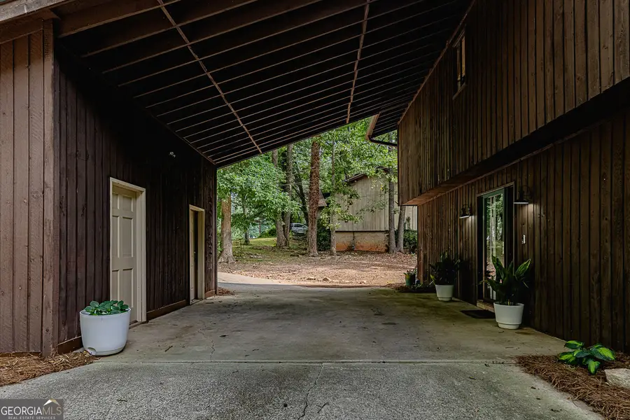 552 Edgefield Drive, Stone Mountain, GA 30087 - #3