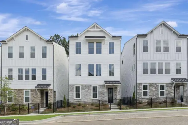 736 Auguste Avenue, Scottdale, GA 30079