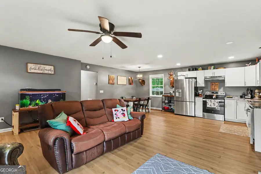 55 W Rocky Street Ne, White, GA 30184 - #3