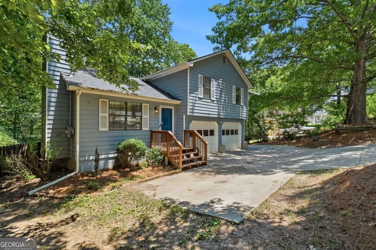 4127 Warren Road, Flowery Branch, GA 30542 - #1