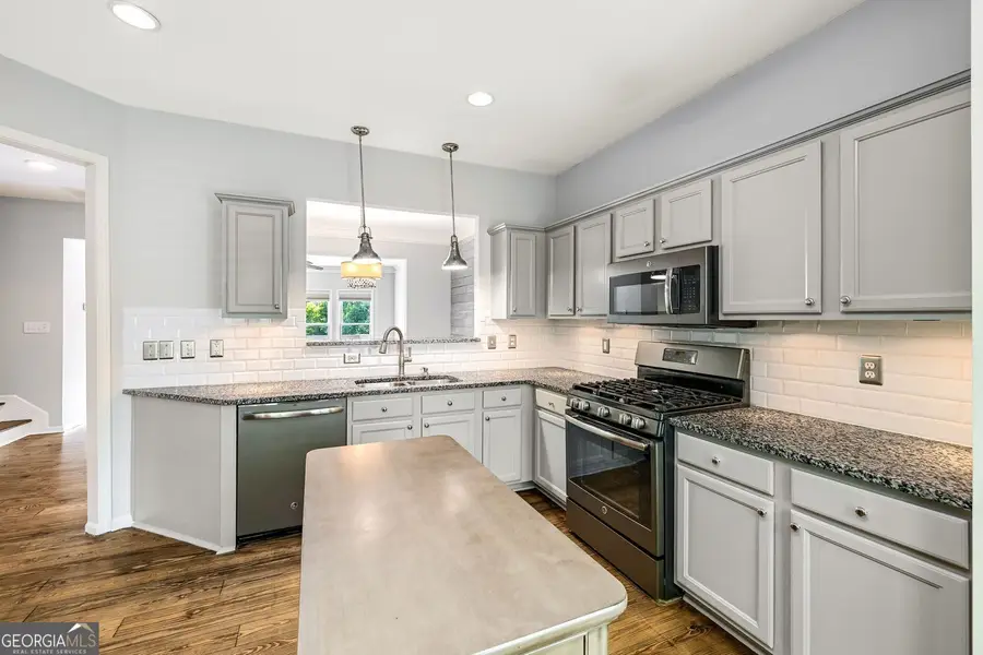 352 Suwanee Avenue, Suwanee, GA 30024 - #3