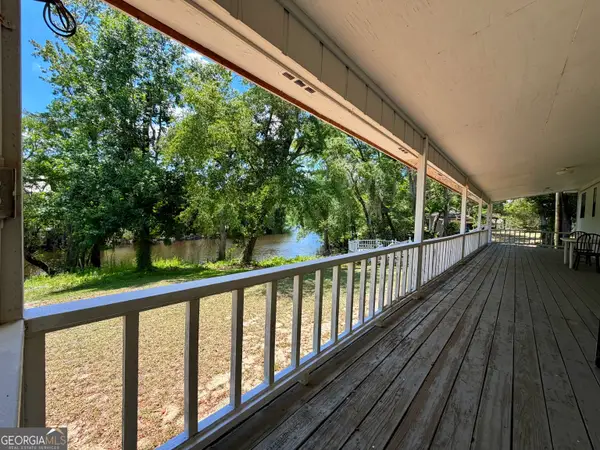 86 Shadydale Road, Lumber City, GA 31549