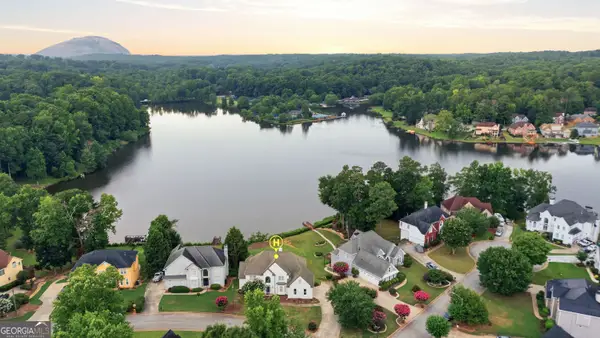 424 Water Fall Lane, Stone Mountain, GA 30087