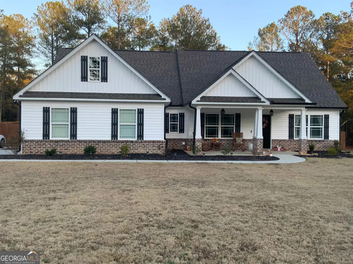 147 Evergreen Drive S, Barnesville, GA 30204 - #1