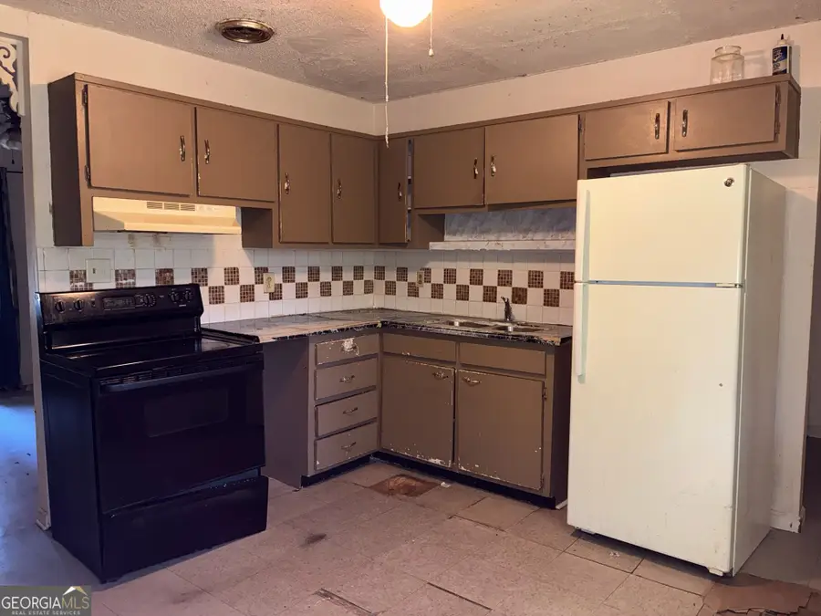 8293 Marlborough Drive, Jonesboro, GA 30238 - #2