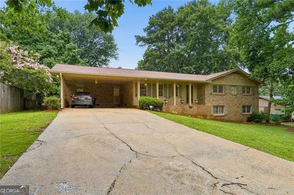 5155 Apollo Lane Sw, Lilburn, GA 30047