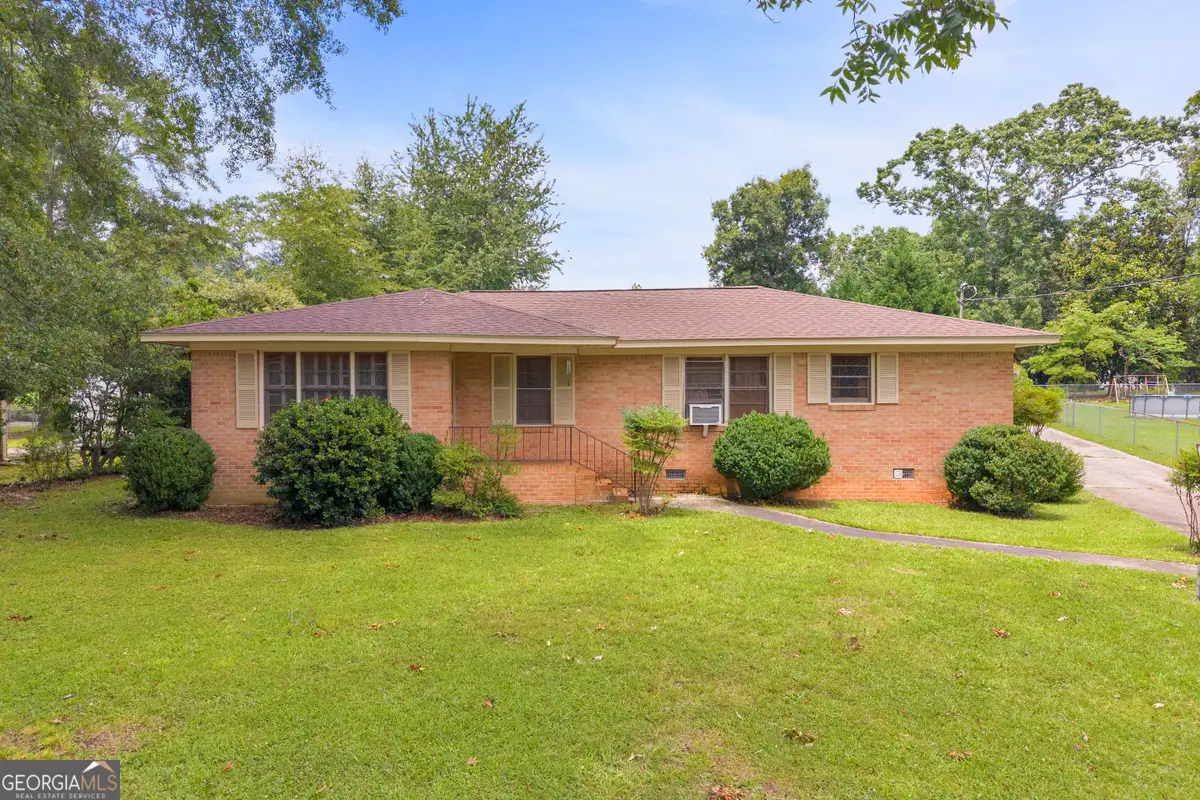 24 Laurel Drive, Hartwell, GA 30643 - #1