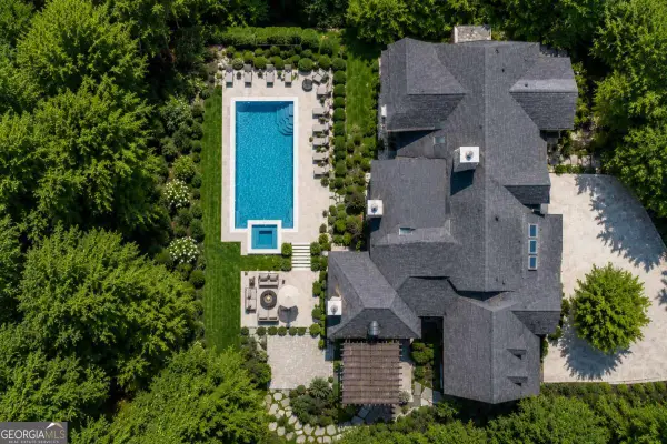 366 Blackland Road Nw, Atlanta, GA 30342