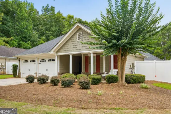 162 Cottage Club Drive, Locust Grove, GA 30248