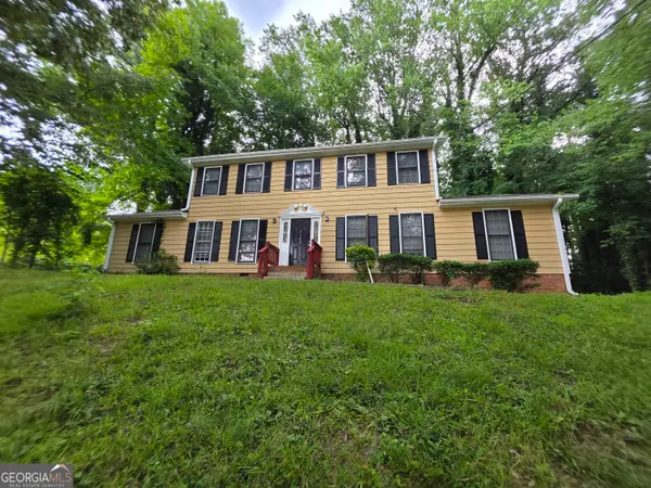 5183 Mccarter Ct, Stone Mountain, GA 30088