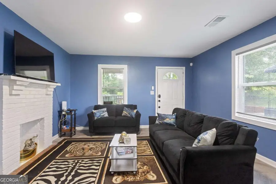 537 W Lake Avenue Nw, Atlanta, GA 30318 - #3