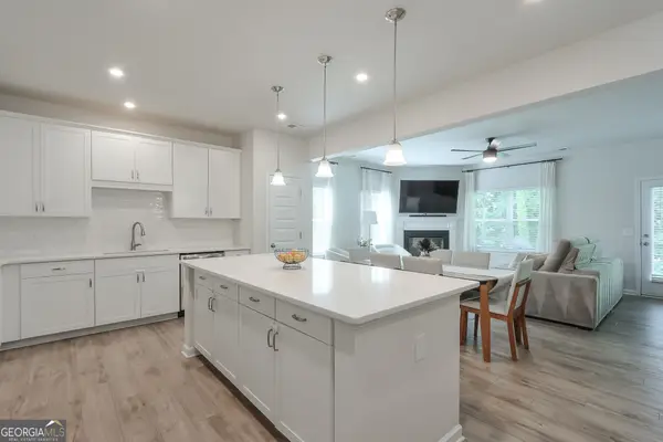 197 Witter Way, Woodstock, GA 30188