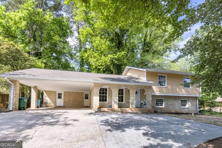 383 Ben Avenue Sw, Lilburn, GA 30047 - #2