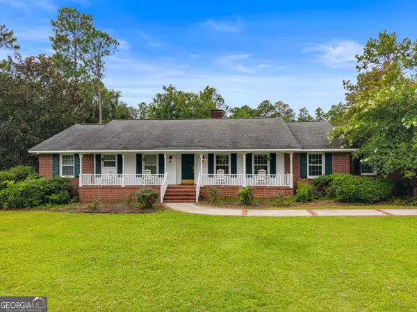 459 Prince Avenue, Swainsboro, GA 30401
