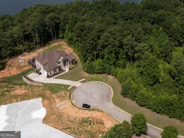 1802 Lake Pointe Circle, Locust Grove, GA 30248