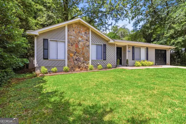 8227 Englewood Trail, Riverdale, GA 30274