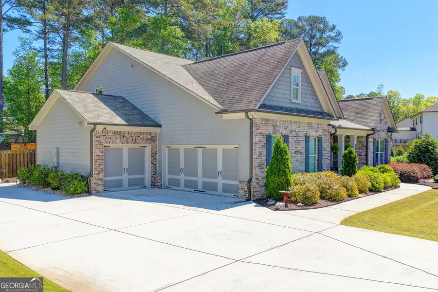 5198 Ashley Drive Sw, Lilburn, GA 30047 - #2