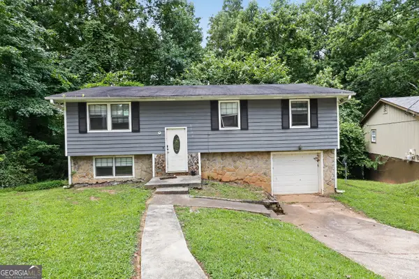 6108 Cherokee Valley Way, Lithonia, GA 30058