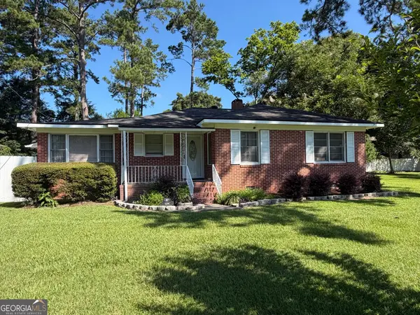 108 W Peter Street, Cochran, GA 31014