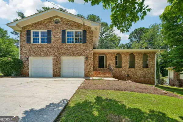 965 Dunstan Lane, Stone Mountain, GA 30083
