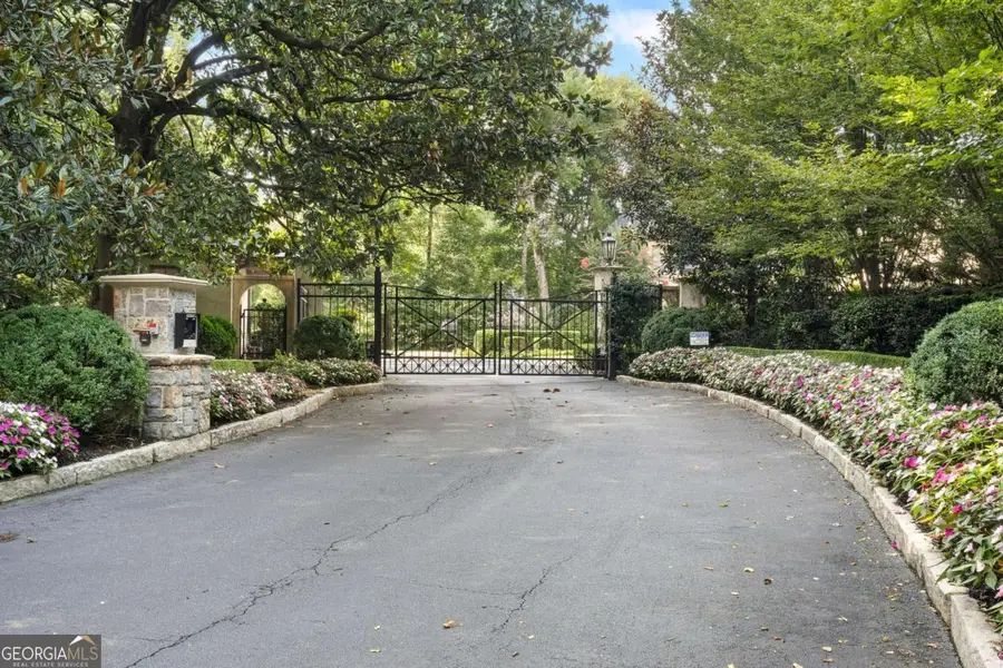 675 W Paces Ferry, #4 Road Nw, Atlanta, GA 30327 - #2