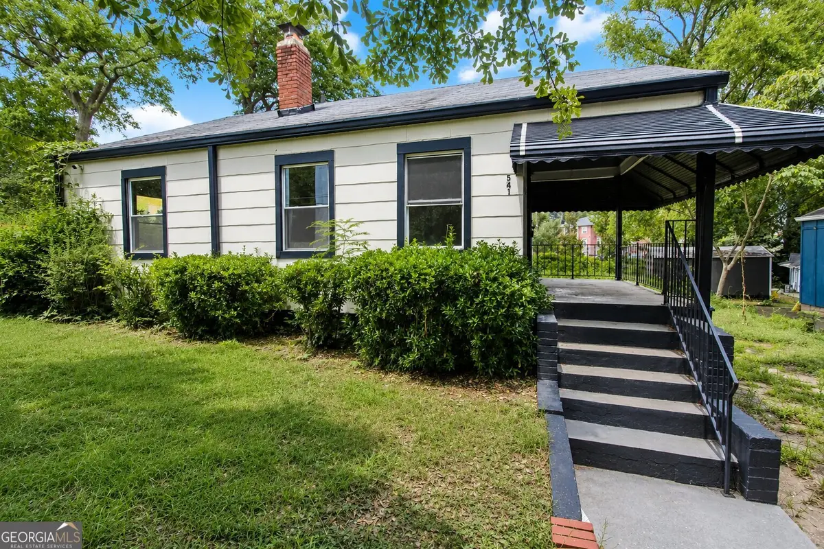 541 W Lake Avenue Nw, Atlanta, GA 30318 - #1
