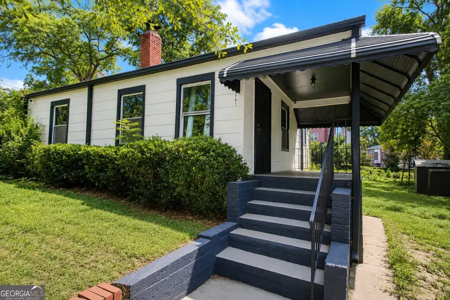 541 W Lake Avenue Nw, Atlanta, GA 30318 - #2