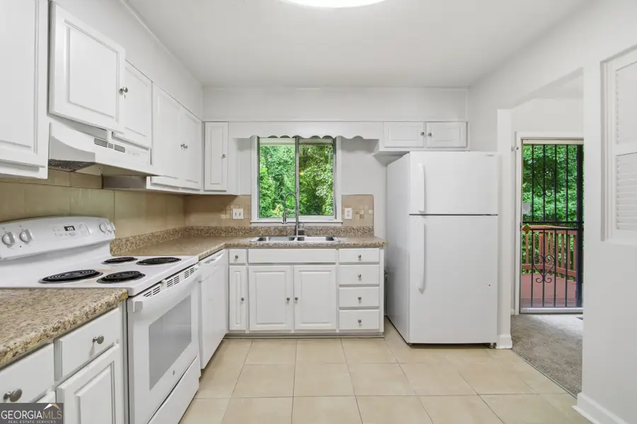 1446 Walnut Ridge Way, Stone Mountain, GA 30083 - #2