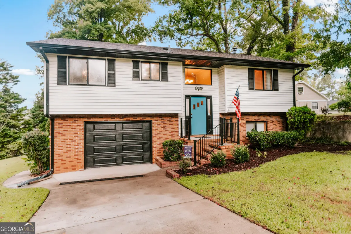 155 Honeysuckle Road Nw, Milledgeville, GA 31061 - #1