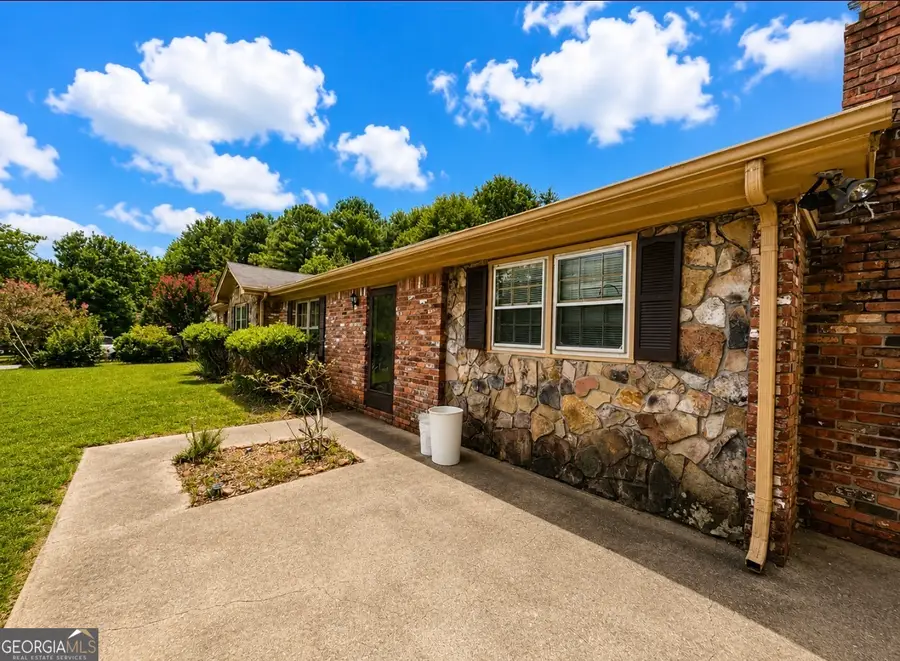963 Rambling Rose Court Nw, Conyers, GA 30012 - #2