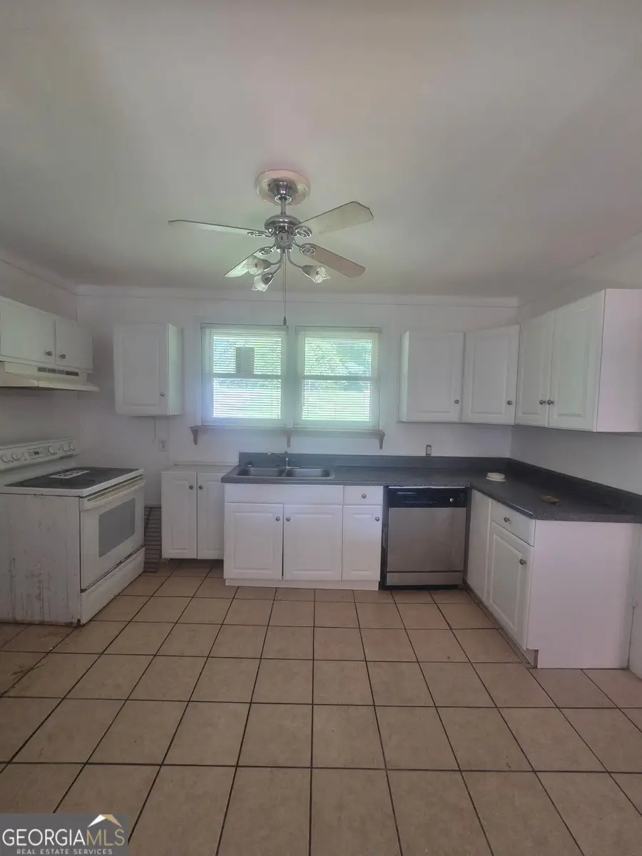 819 Corbin Avenue, Macon, GA 31204 - #3