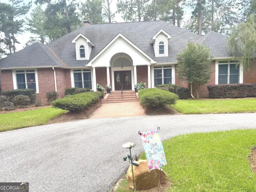 265 N Main Street, Reidsville, GA 30453 - #2