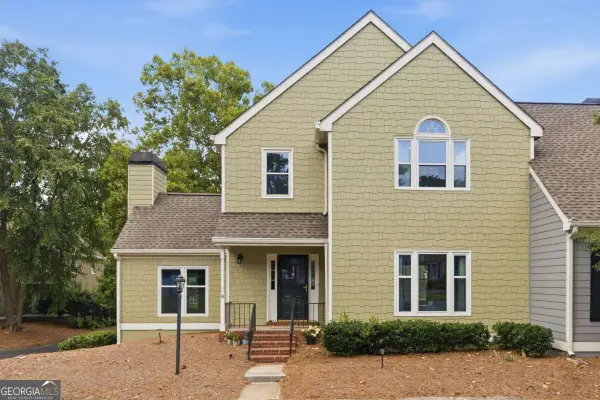 8 Vernon Glen Court, Sandy Springs, GA 30338