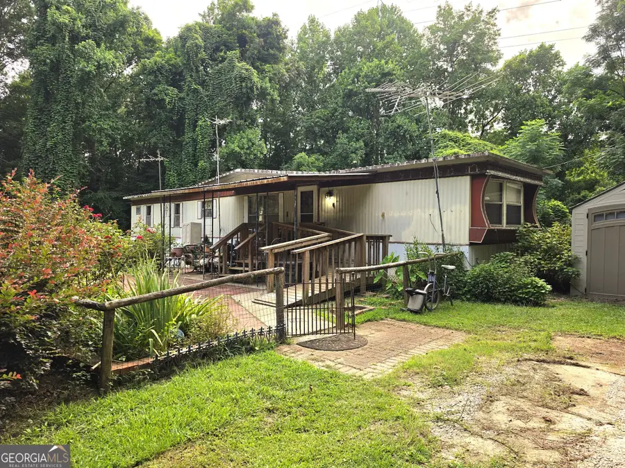 21 Dundee Lake Circle, Griffin, GA 30223 - #3