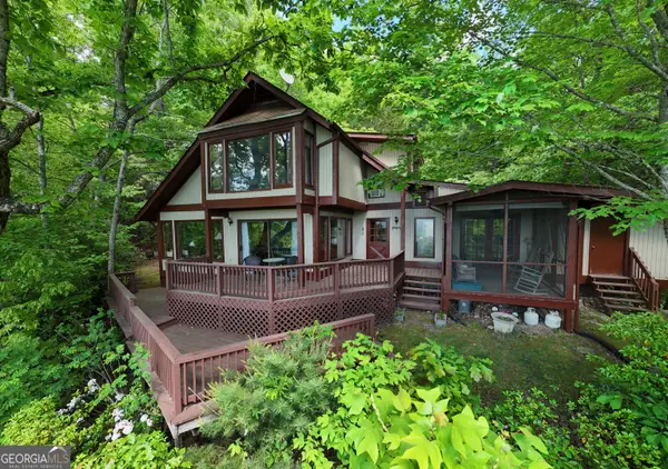 1491 Black Branch Road, Rabun Gap, GA 30568