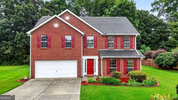 5785 Grove Place Crossing Sw, Lilburn, GA 30047