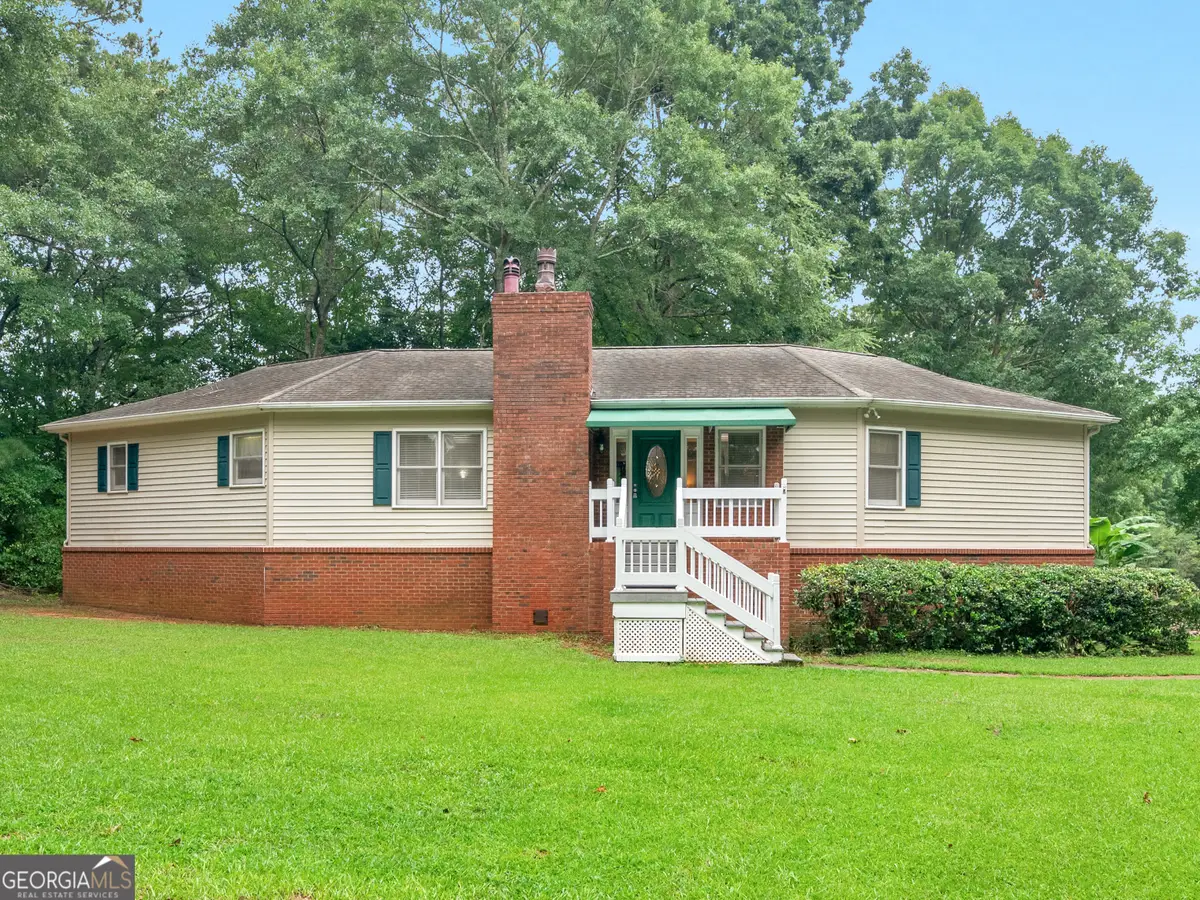 150 Knights Circle, Covington, GA 30016 - #1
