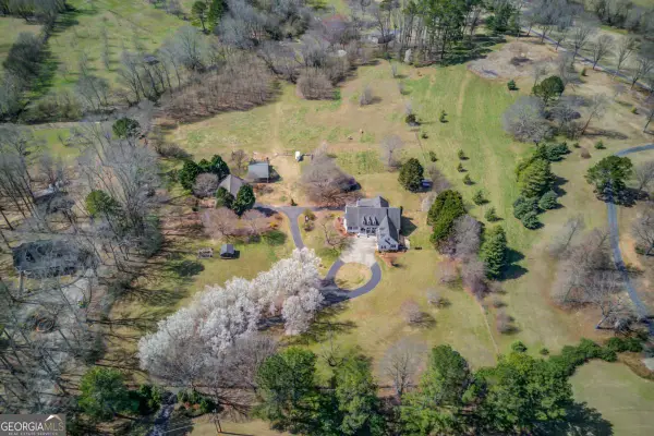 395 Bill Watkins Road, Hoschton, GA 30548