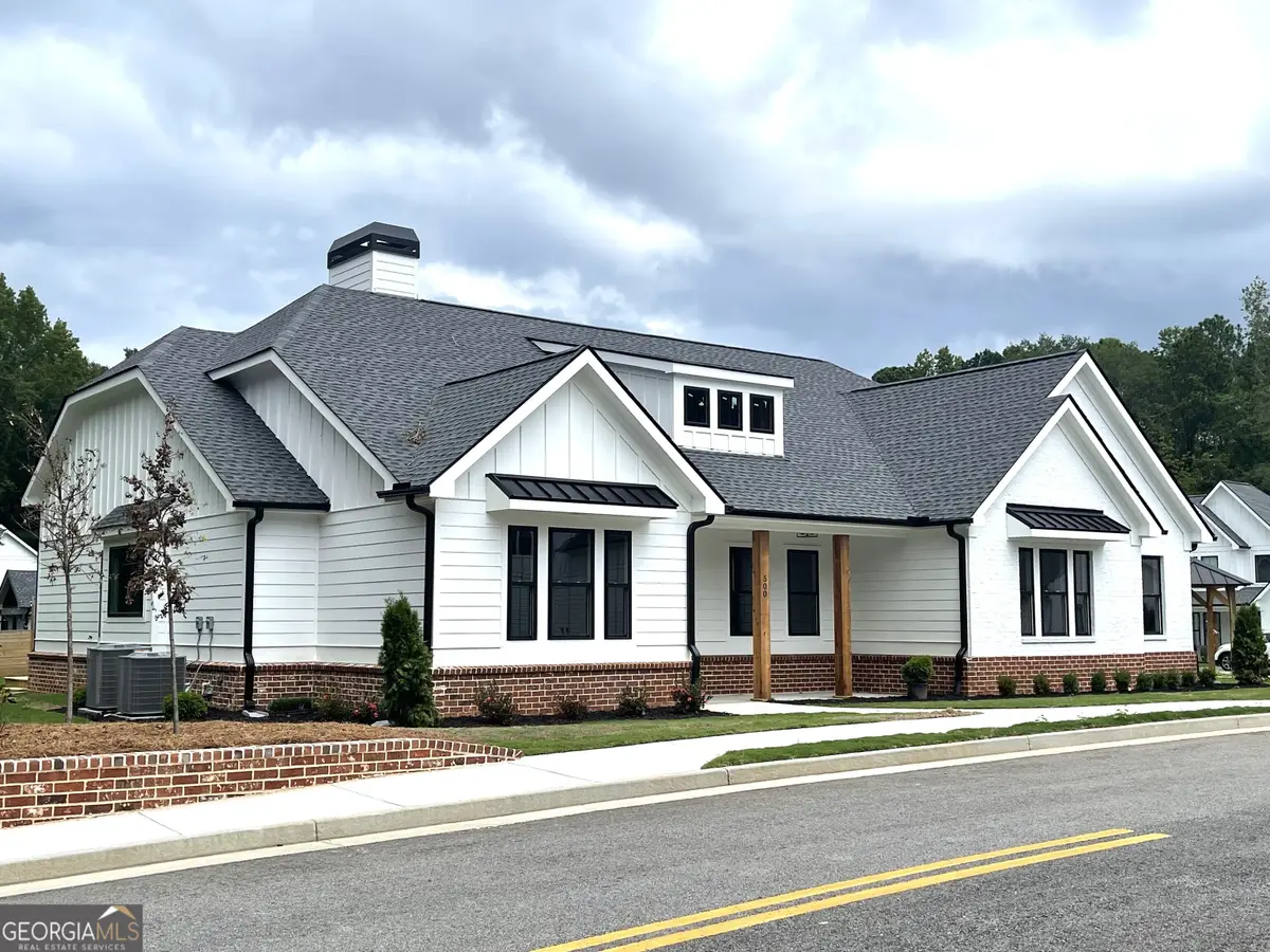 500 Mill Farm Ln, Monroe, GA 30655 - #1