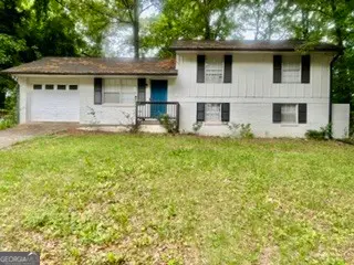 562 Roxbury Drive, Riverdale, GA 30274